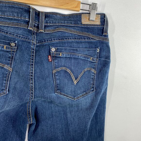Levi's Flatters & Flaunts Skinny Leg Dark Wash Blue Jeans Womens Size 14 32 x 32 - Picture 8 of 11